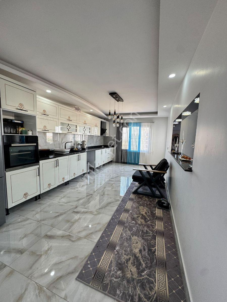 Acar Emlaktan 8 Mart Mah. Satılık 3+1 165 M2 Ultra Lüks Daire — fotoğraf 12