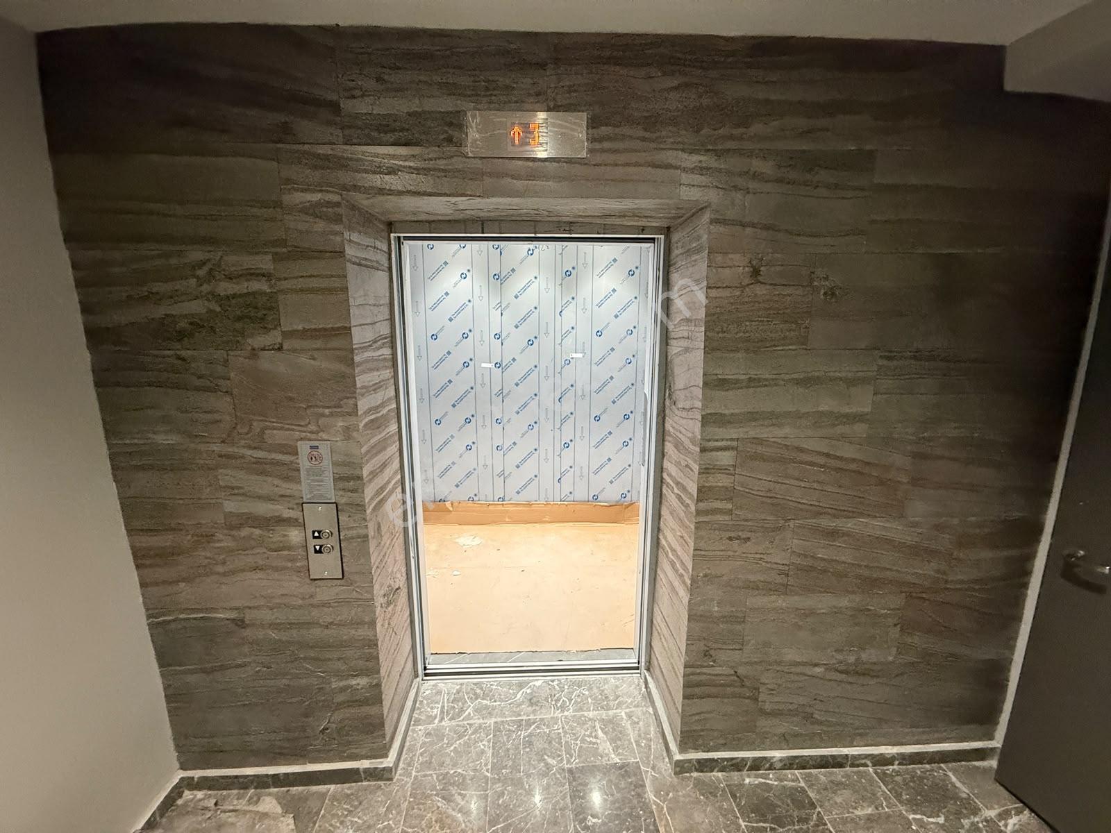 Adl Square 2'de 2+1 110m2 Sıfır Lüx Kapalı Otoparklı Daireler — fotoğraf 31