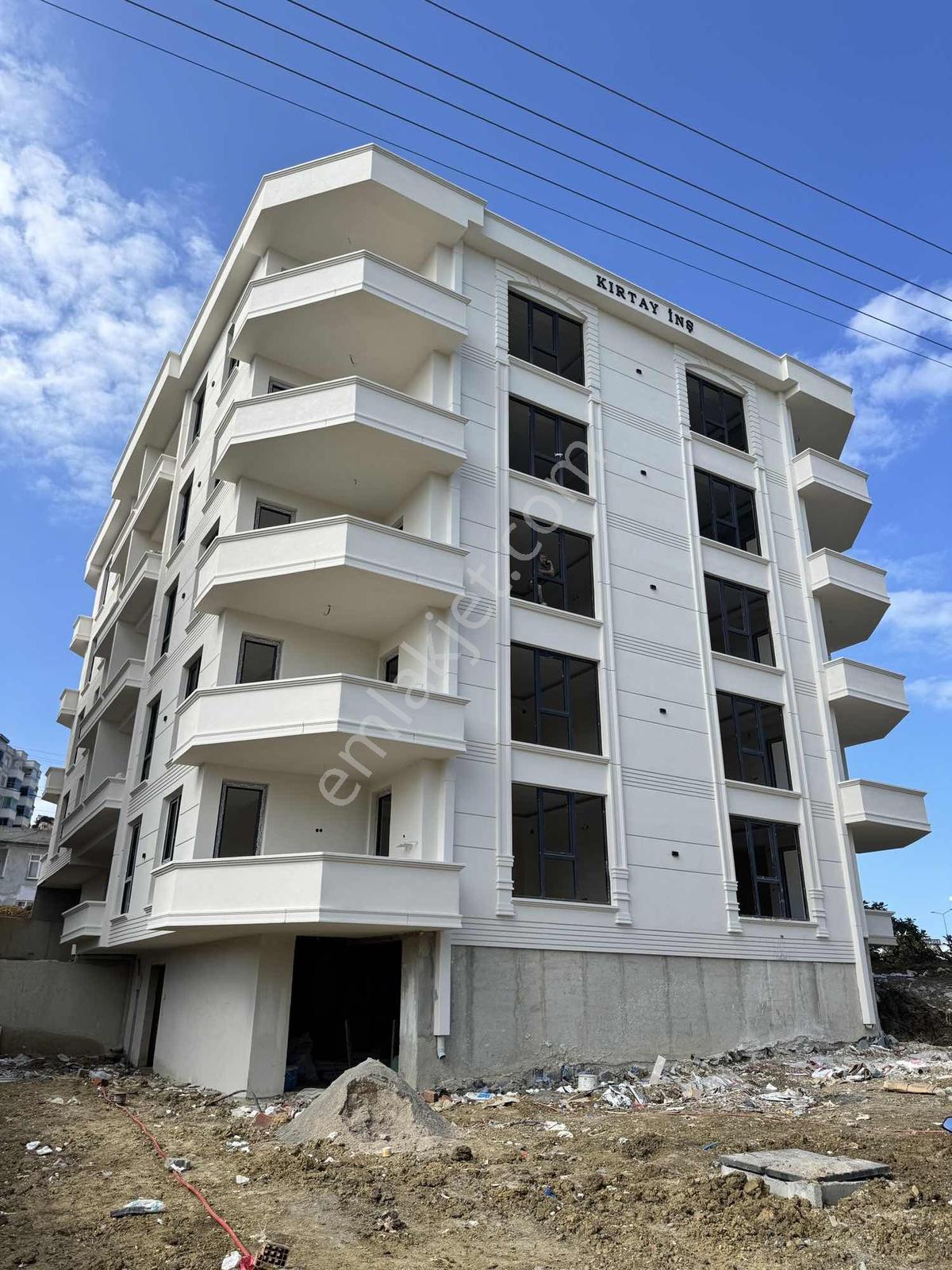 Atakum Alaçam Cd. Yakını Araç Takasına Uygun 2+1 — fotoğraf 2