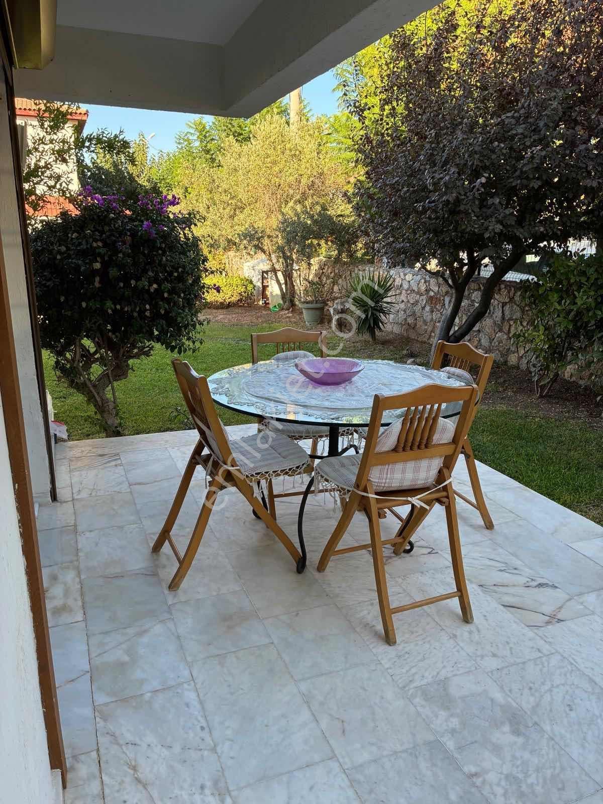 Çeşme Dalyan Cankaya Evleri Geniş Bahçeli Satılık Villa — fotoğraf 15