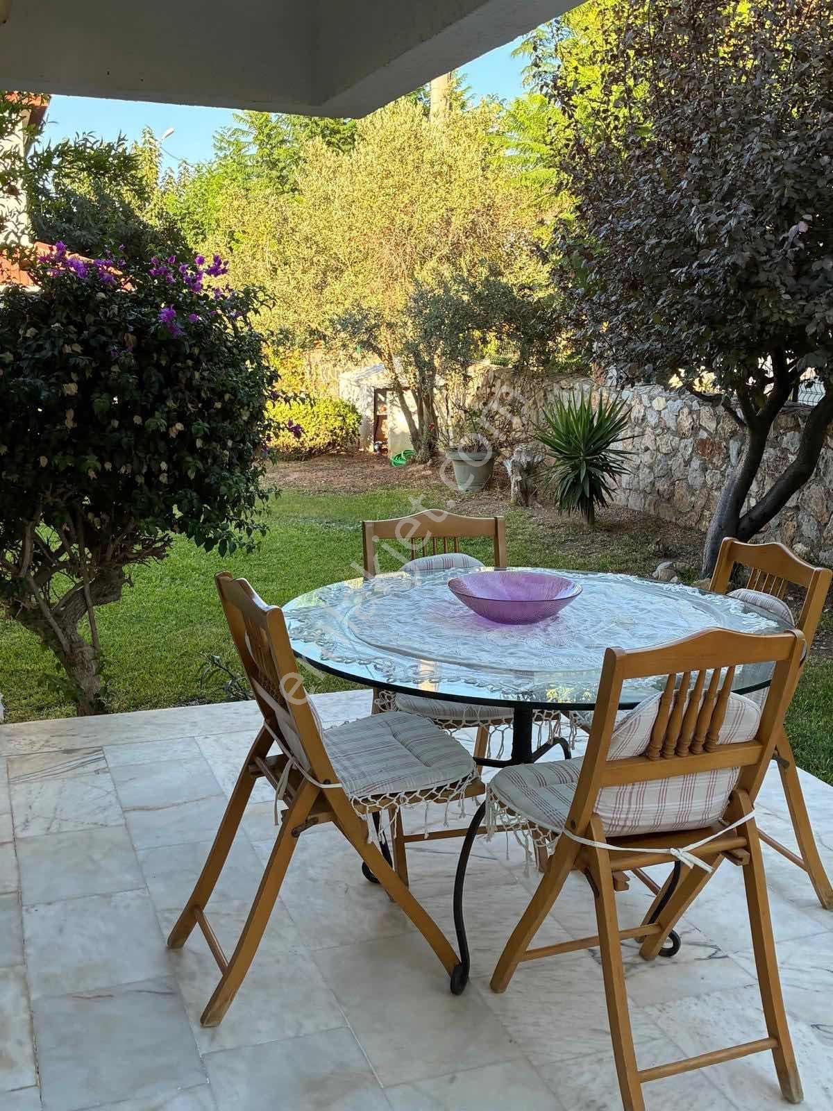 Çeşme Dalyan Cankaya Evleri Geniş Bahçeli Satılık Villa — fotoğraf 16