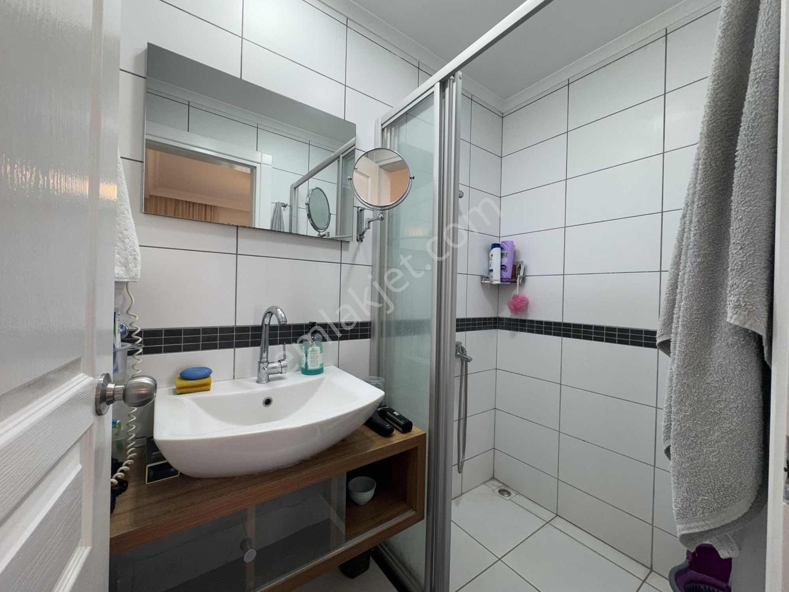 Ilıca Sprınt 2 Sitesinde Eşyalı 2+1 Satılık Daire — fotoğraf 7
