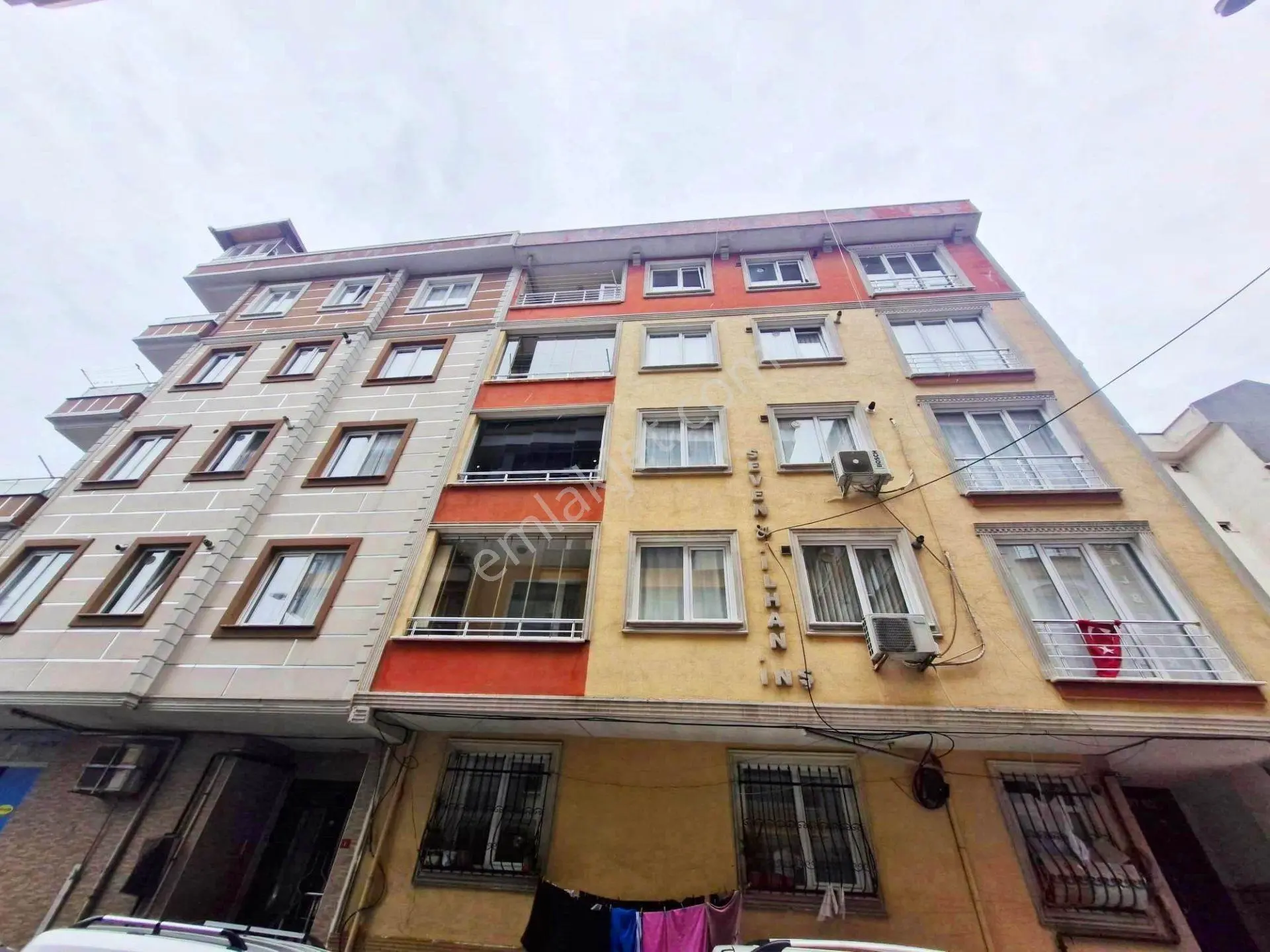 Fatih Emlak Tan Satılık Acil Fırsat Dubks 6+1 Krediye Uygun Boş Dubks