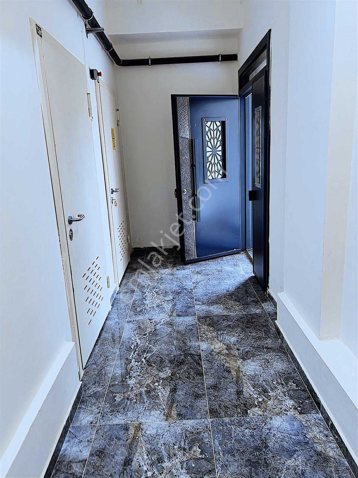 Menderes Coldwell Banker Poyraz'dan Modern 1+1 Daire — fotoğraf 8