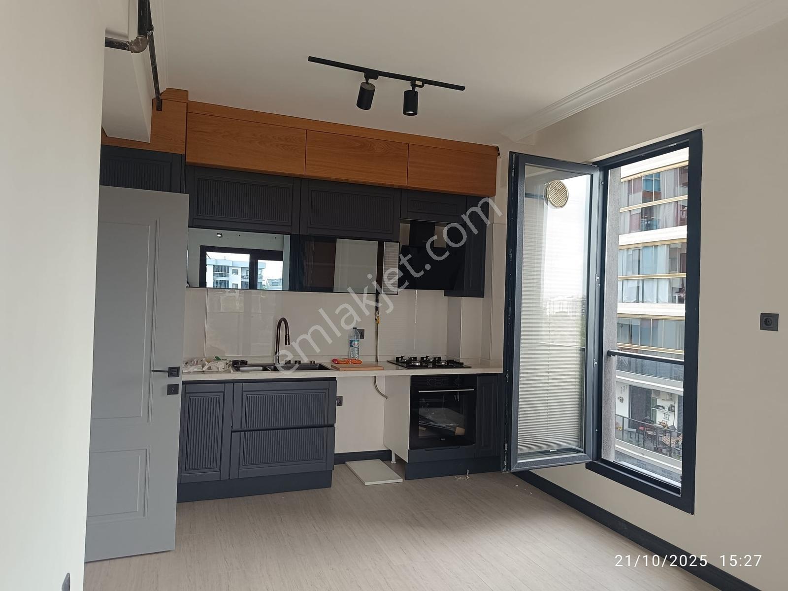 Menderes Coldwell Banker Poyraz'dan Modern 1+1 Daire — fotoğraf 11