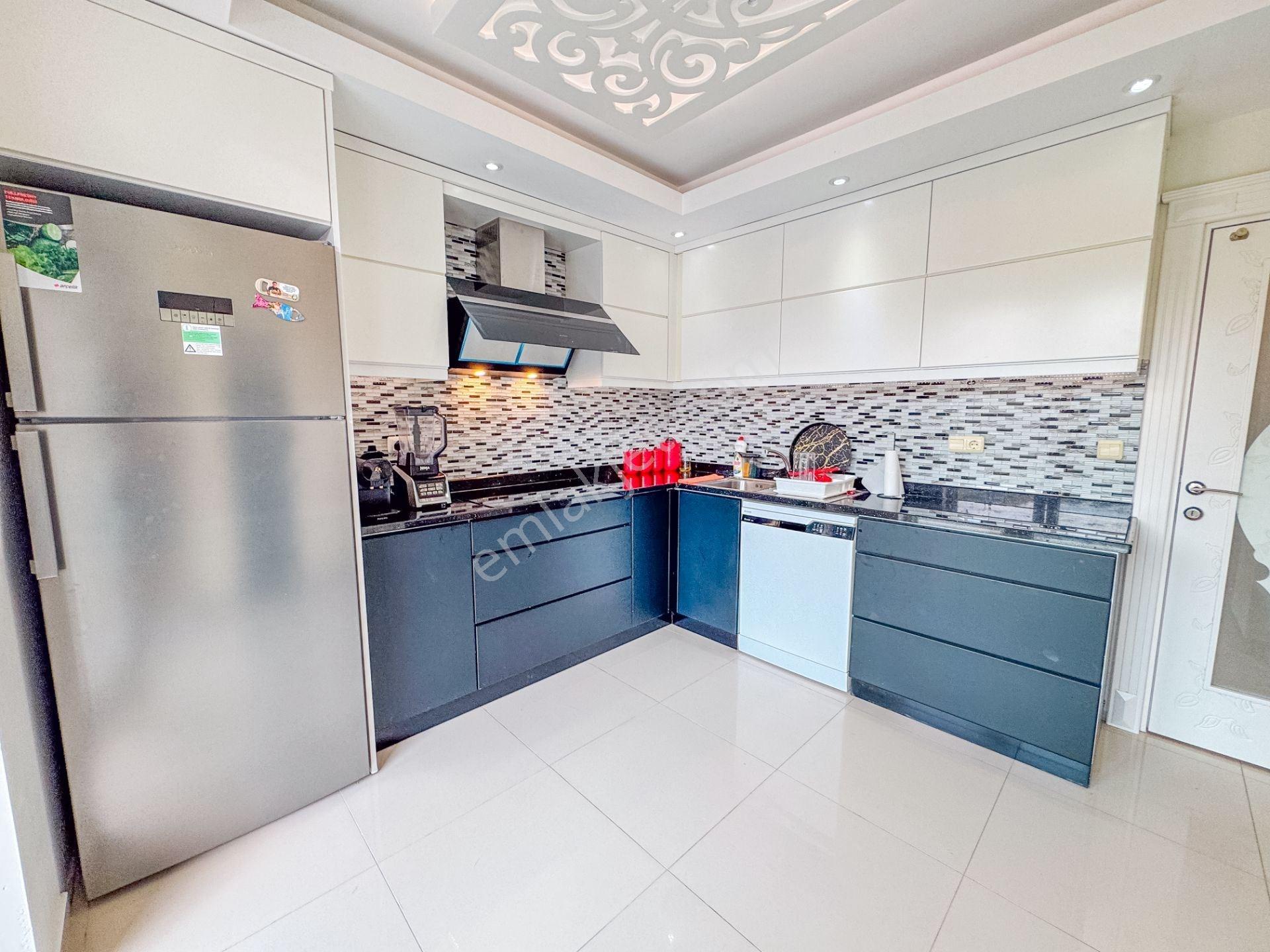 Alanya Kestel Satılık Muhteşem Bir Kompleks 3+1 Lüks Eşyalı Dubleks Daire — fotoğraf 14