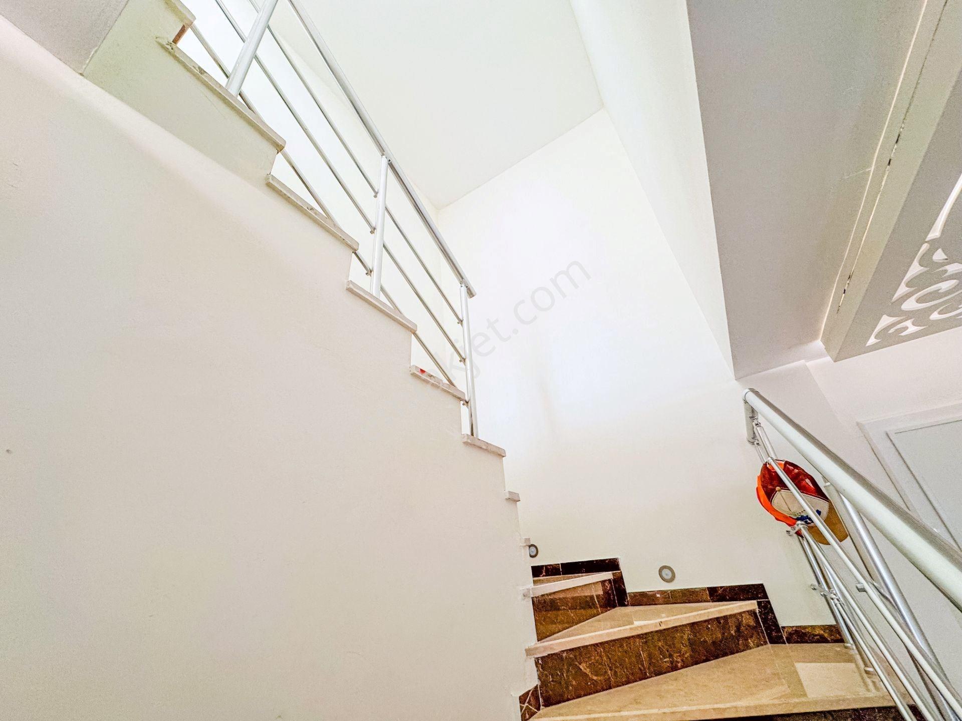 Alanya Kestel Satılık Muhteşem Bir Kompleks 3+1 Lüks Eşyalı Dubleks Daire — fotoğraf 15