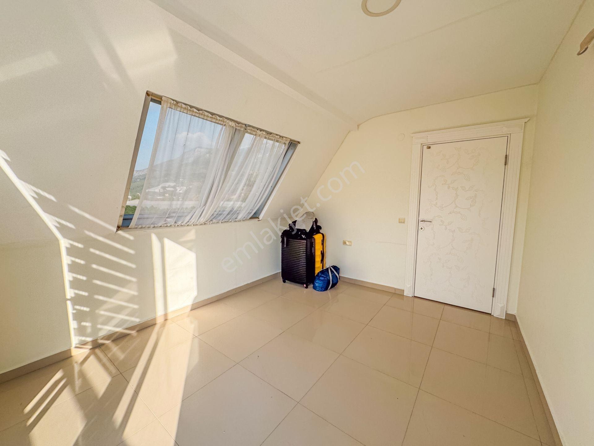 Alanya Kestel Satılık Muhteşem Bir Kompleks 3+1 Lüks Eşyalı Dubleks Daire — fotoğraf 19