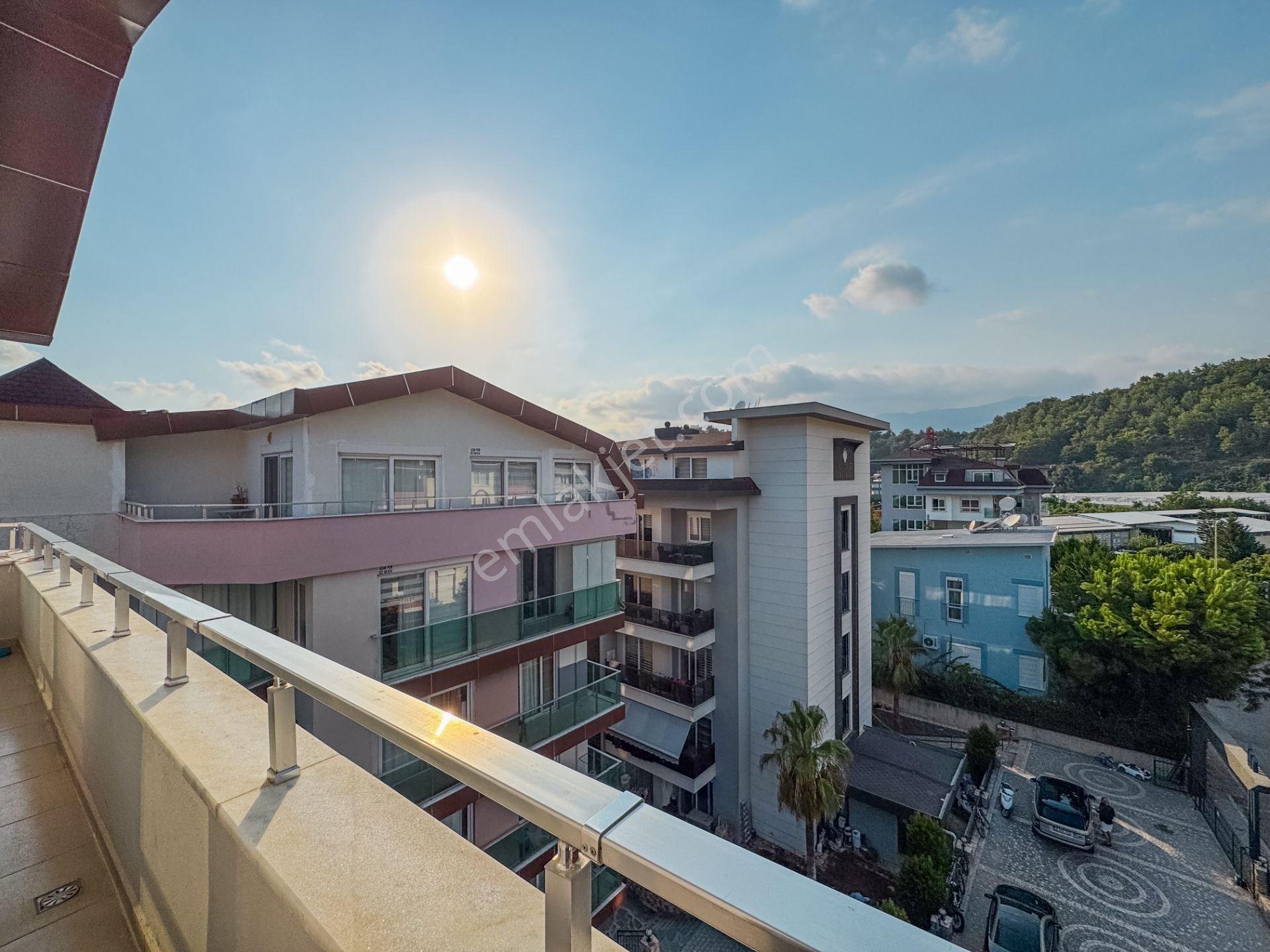 Alanya Kestel Satılık Muhteşem Bir Kompleks 3+1 Lüks Eşyalı Dubleks Daire — fotoğraf 21