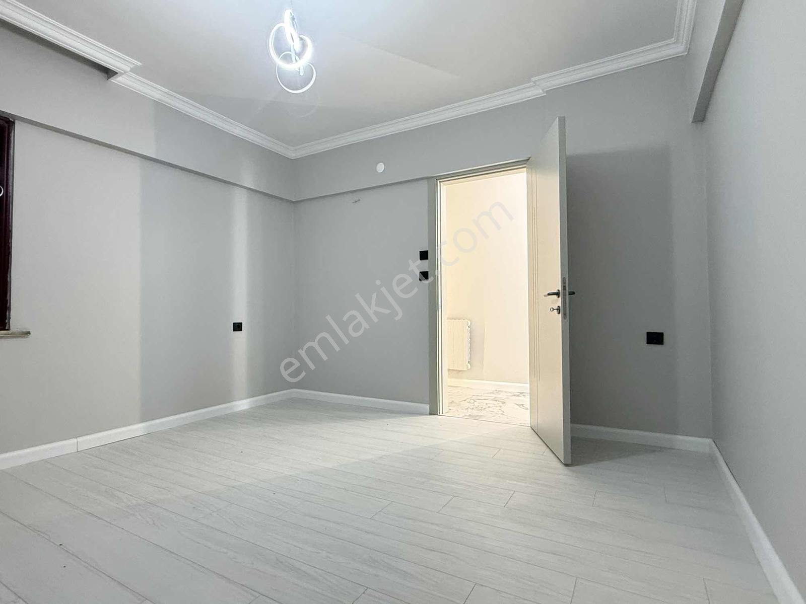 Binyapıdan Kuşpınarda İçi Sıfır Tadilatlı 3+1 Lüks Daire ! — fotoğraf 15