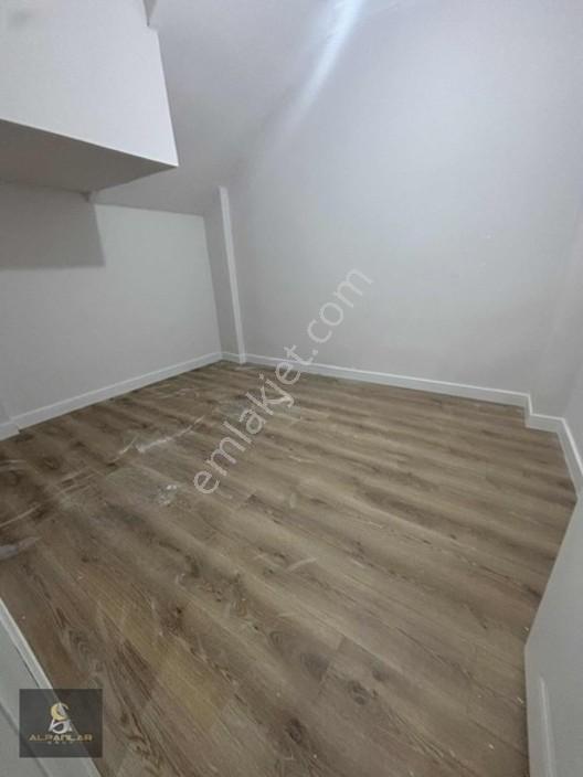 Halkalı Kavaklı Mah. 2+1 Satılık 78m2 Sıfır Bahçe Katı Daire — fotoğraf 9