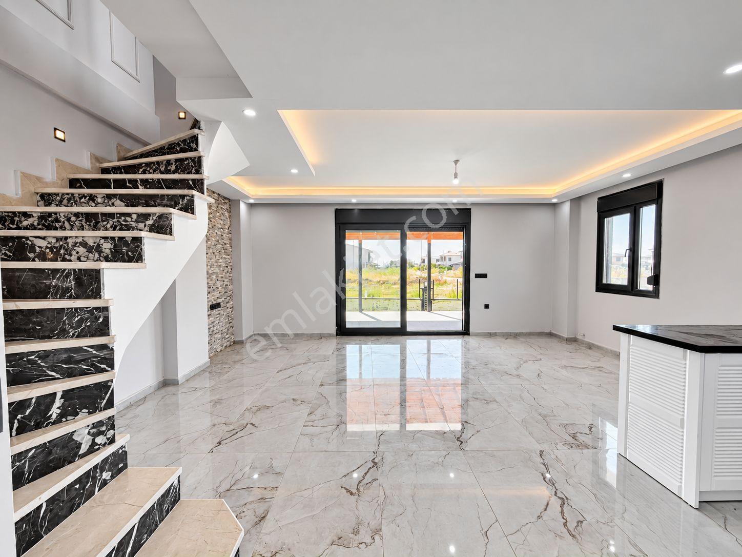 No:10 Gayrimenkul’Den Denize 300 M, Köşe Parsel, Tam Müstakil, Sıfır 3+1 Dubleks Villa — fotoğraf 14