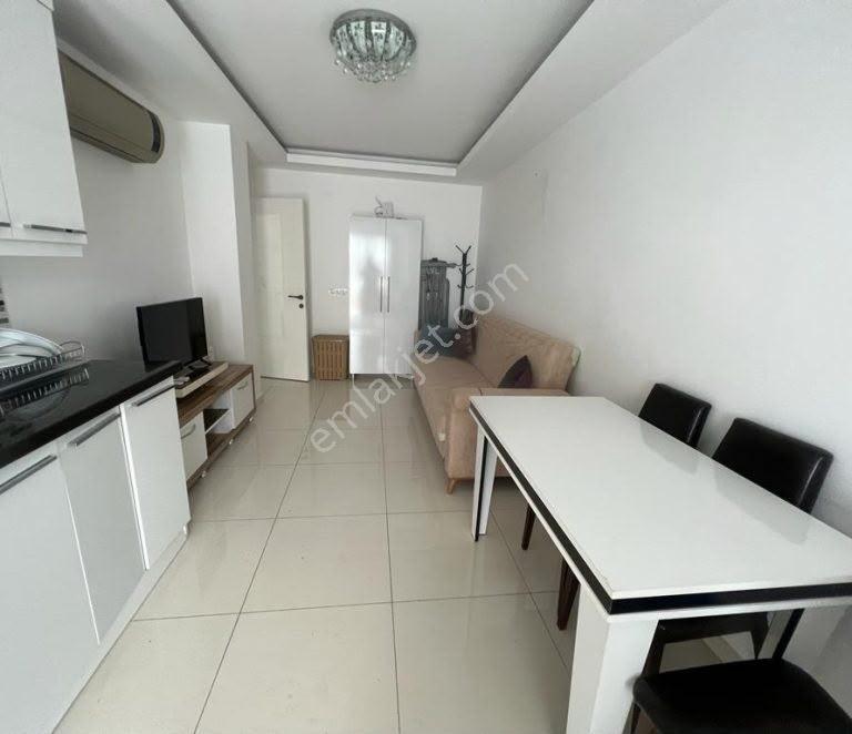 Alanya Kızlar Pınarı Mah 1+1 Eşyalı Daire Denize 600m — fotoğraf 9