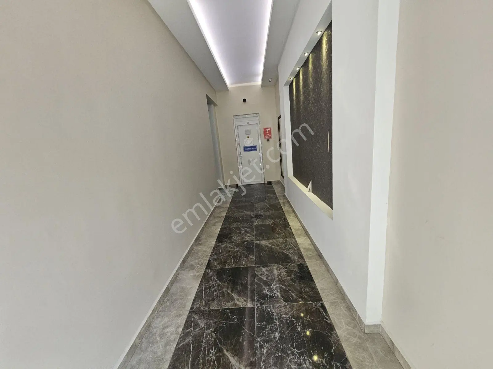 Söke Atatürk Mahallesinde Satılık 4+2 Dublex Daire — fotoğraf 2