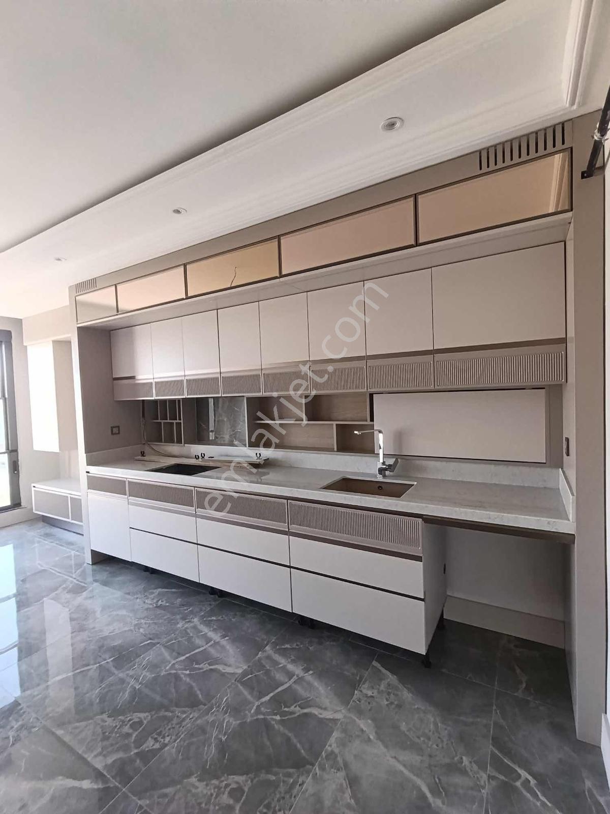 Eras Gayrimenkul'Den Bulutbey Venezia'Da Satılık Lüks Daire