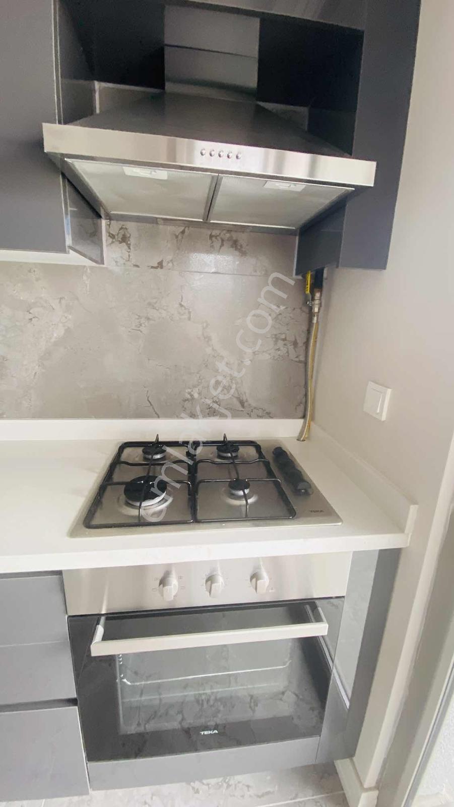 Pendik Kurtköy'de 3+1 Ebeveyn Banyolu Nezih Sitede Geniş Daire — fotoğraf 15