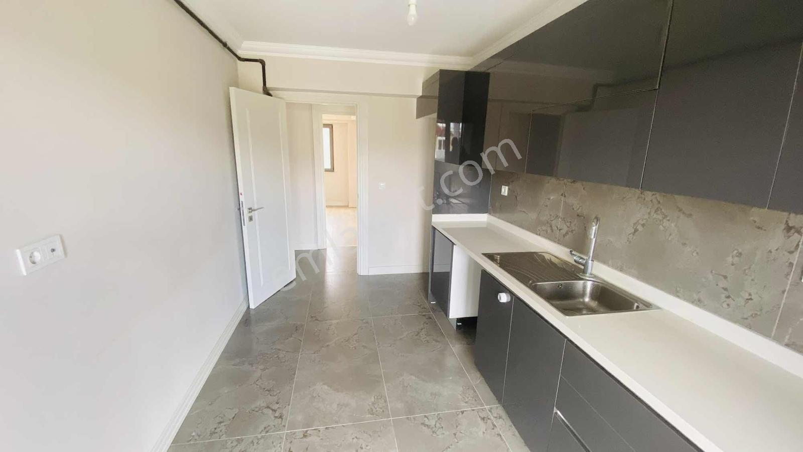 Pendik Kurtköy'de 3+1 Ebeveyn Banyolu Nezih Sitede Geniş Daire — fotoğraf 19