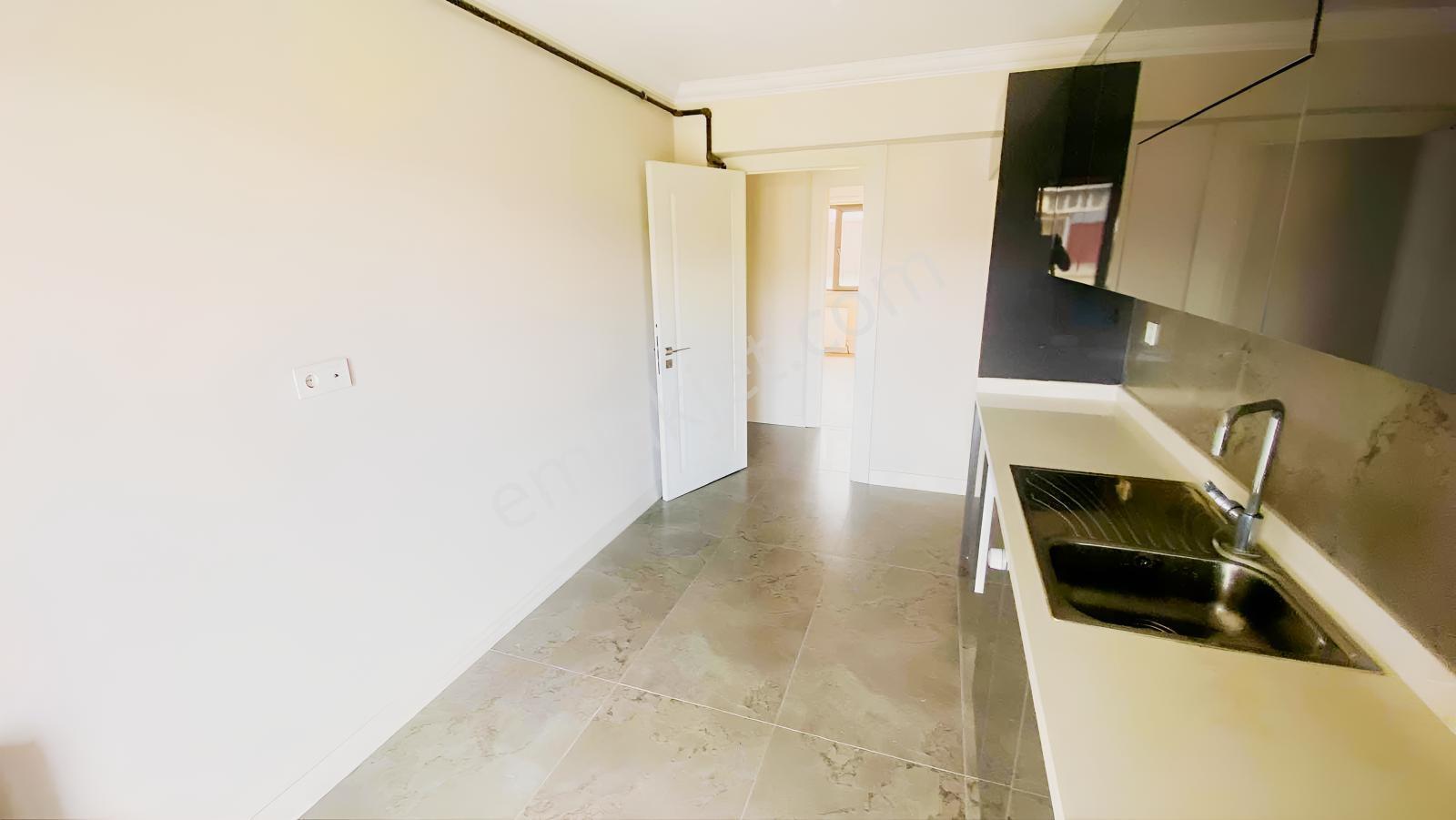 Pendik Kurtköy'de 3+1 Ebeveyn Banyolu Nezih Sitede Geniş Daire — fotoğraf 20