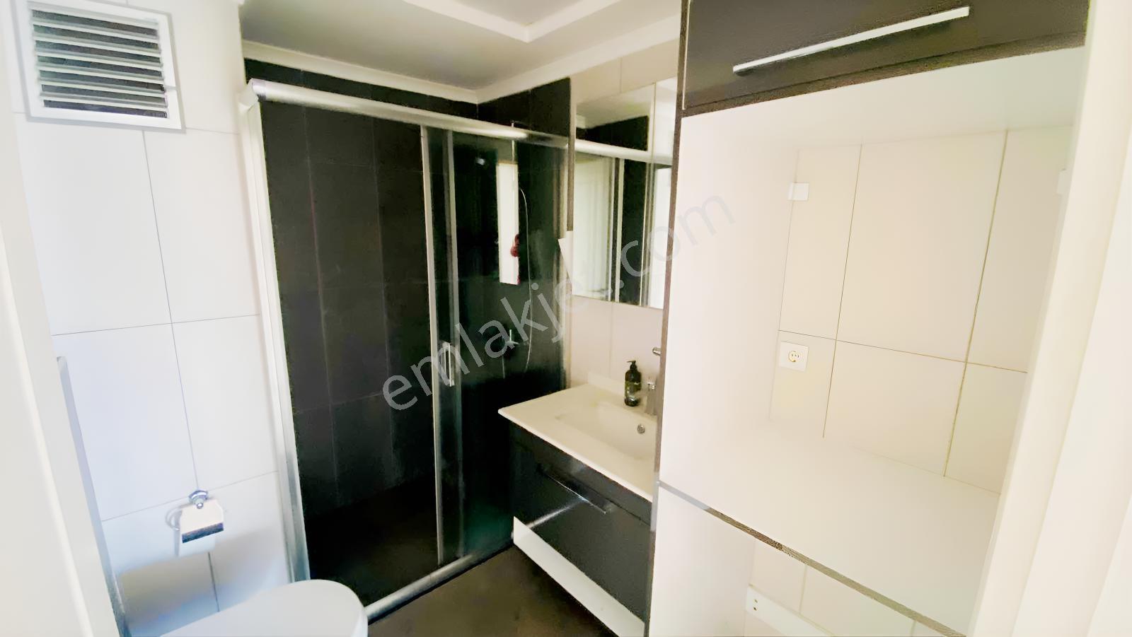 Pendik Kurtköy'de 3+1 Ebeveyn Banyolu Nezih Sitede Geniş Daire — fotoğraf 26