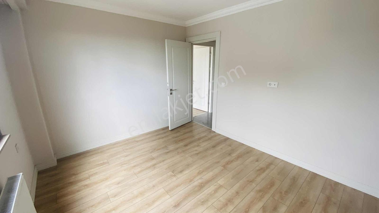 Pendik Kurtköy'de 3+1 Ebeveyn Banyolu Nezih Sitede Geniş Daire — fotoğraf 29