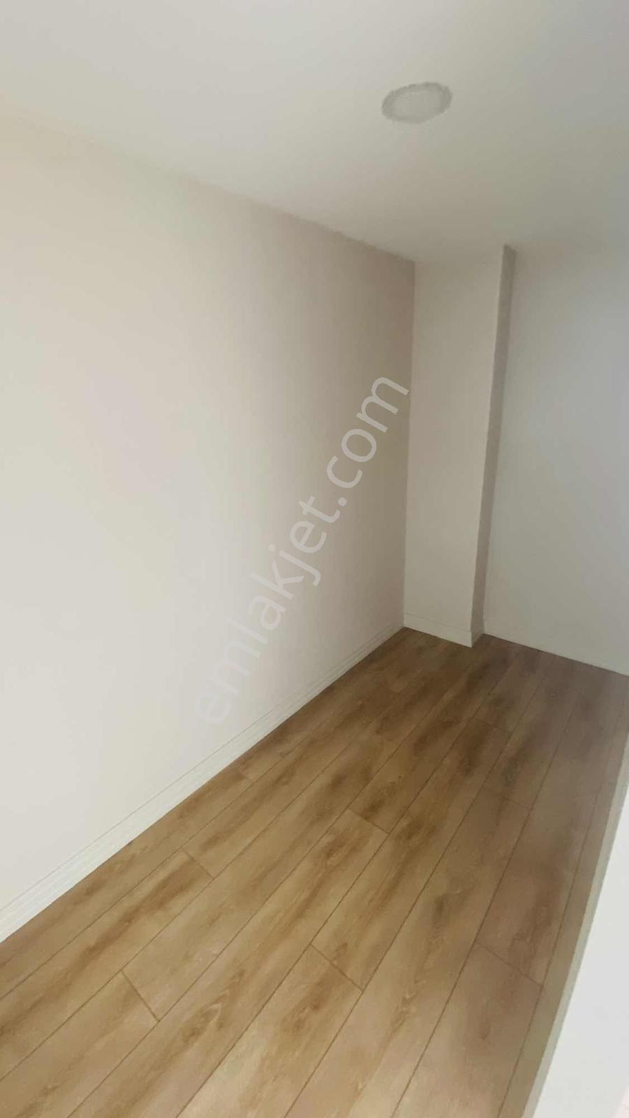 Pendik Kurtköy'de 3+1 Ebeveyn Banyolu Nezih Sitede Geniş Daire — fotoğraf 32