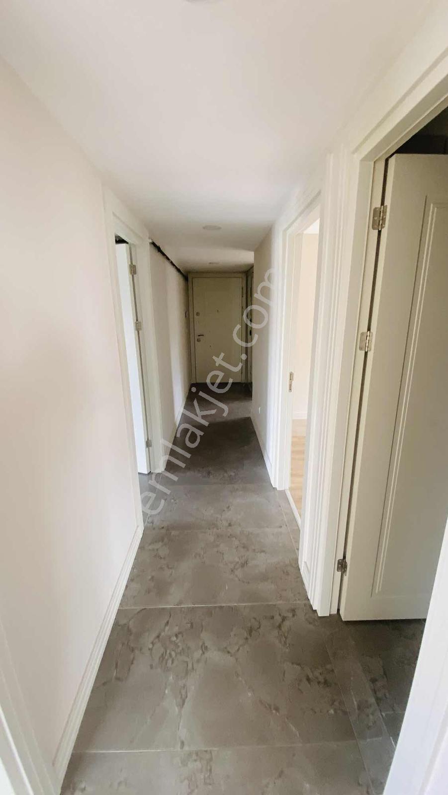 Pendik Kurtköy'de 3+1 Ebeveyn Banyolu Nezih Sitede Geniş Daire — fotoğraf 35