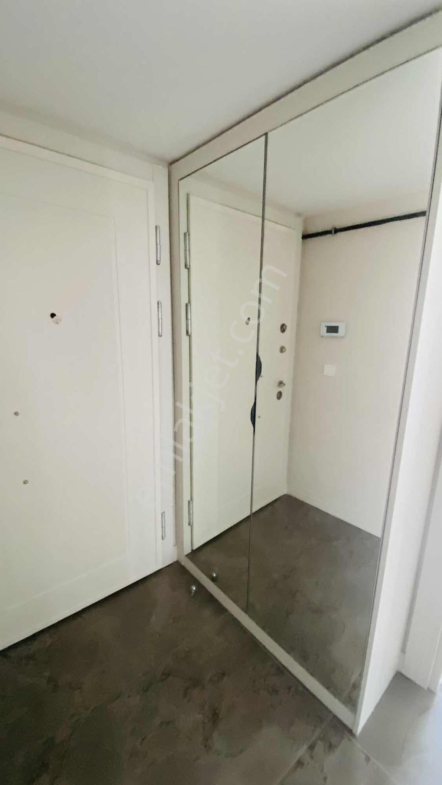 Pendik Kurtköy'de 3+1 Ebeveyn Banyolu Nezih Sitede Geniş Daire — fotoğraf 36
