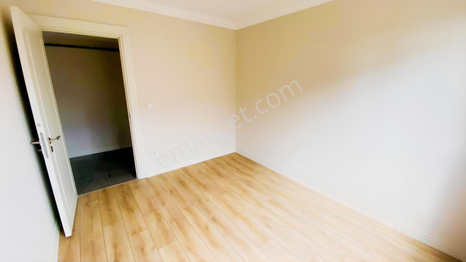 Pendik Kurtköy'de 3+1 Ebeveyn Banyolu Nezih Sitede Geniş Daire — fotoğraf 39