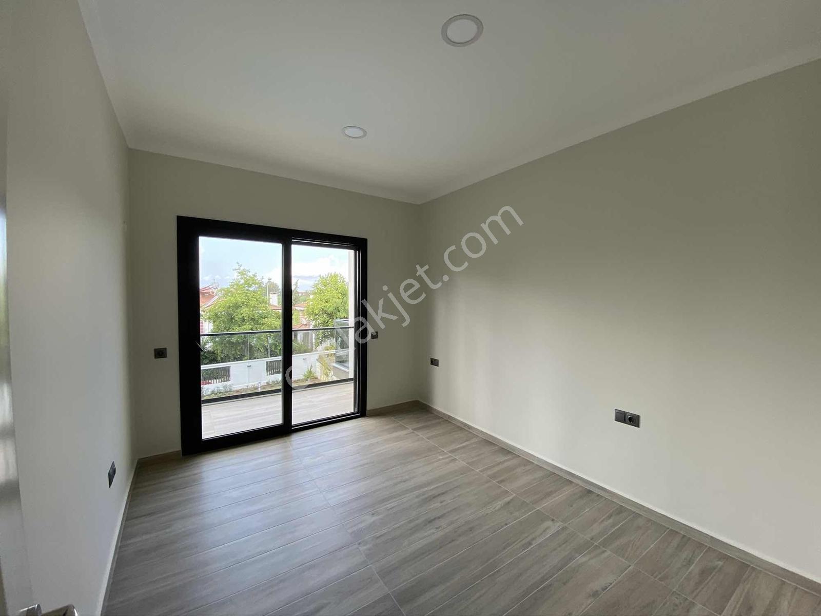 Fethiye Foça Mahallesinde Körfez Palm Sitesi'nde 2+1 Dubleks — fotoğraf 19