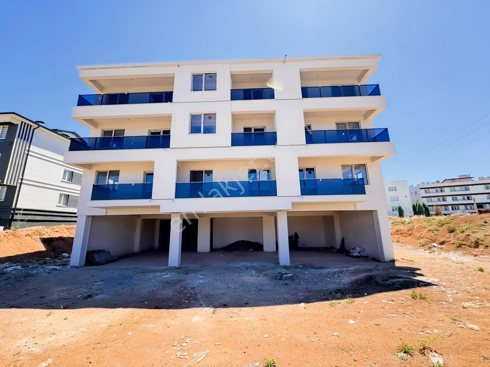Blue Emlaktan Üniversite Bölgesinde Satılık Apart Daireler