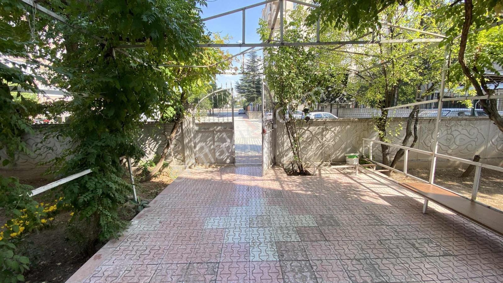 Binkonutlar Tramvay Durağı Dibinde Bakımlı Y.giriş Satılık Daire — fotoğraf 21