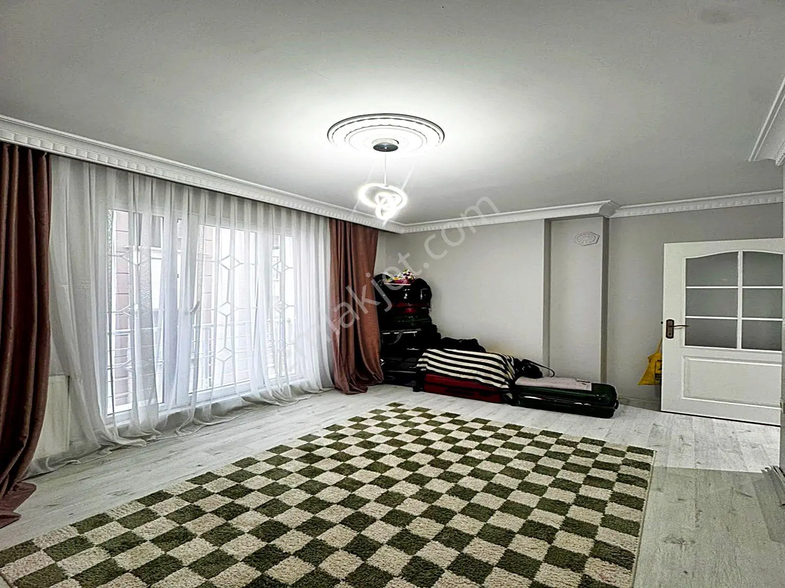 Yıldırım Yapı'dan Merkezi Konumda Eminevim & Krediye Uygun Acill Satılık 3+1 Arakat Dubleks Daire!! — fotoğraf 15