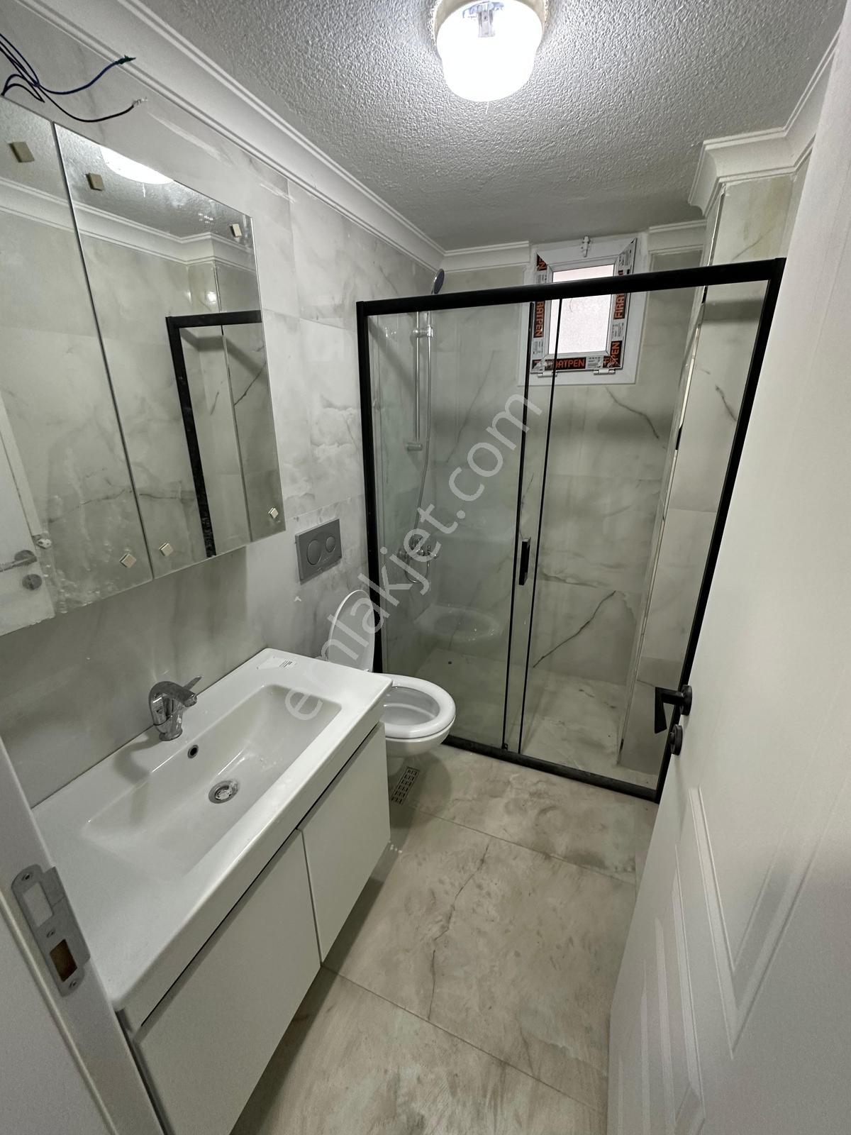 Family'den Şirinevler Otoparklı 25 M² Balkonlu Satılık 3+1 Daire — fotoğraf 12