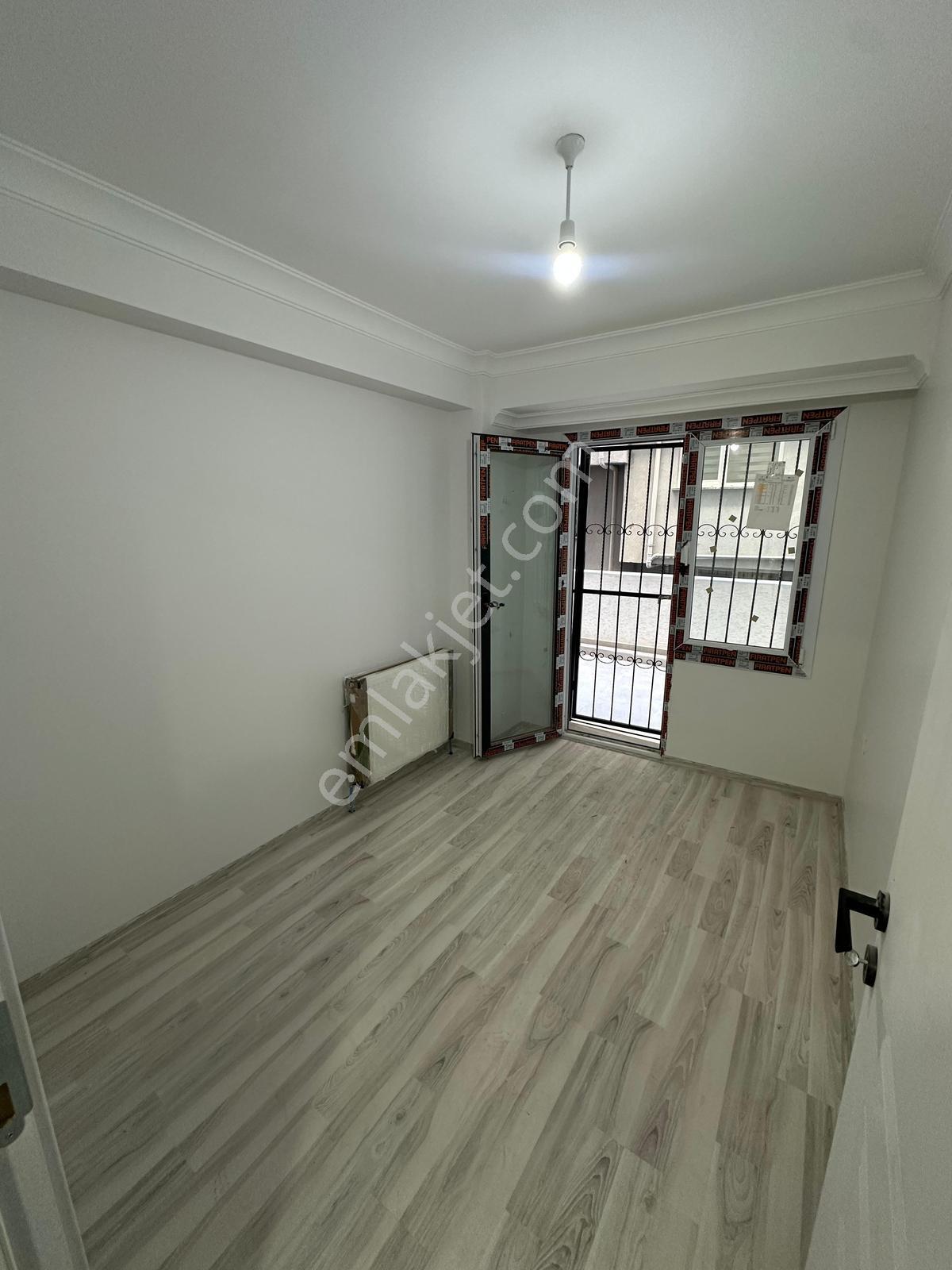 Family'den Şirinevler Otoparklı 25 M² Balkonlu Satılık 3+1 Daire — fotoğraf 17