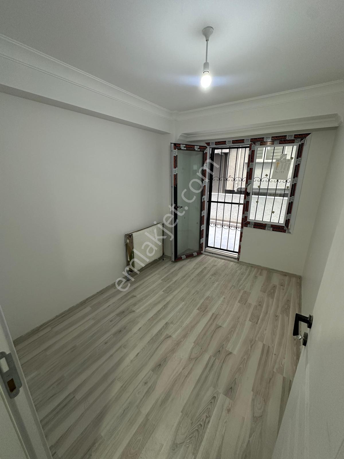 Family'den Şirinevler Otoparklı 25 M² Balkonlu Satılık 3+1 Daire — fotoğraf 18