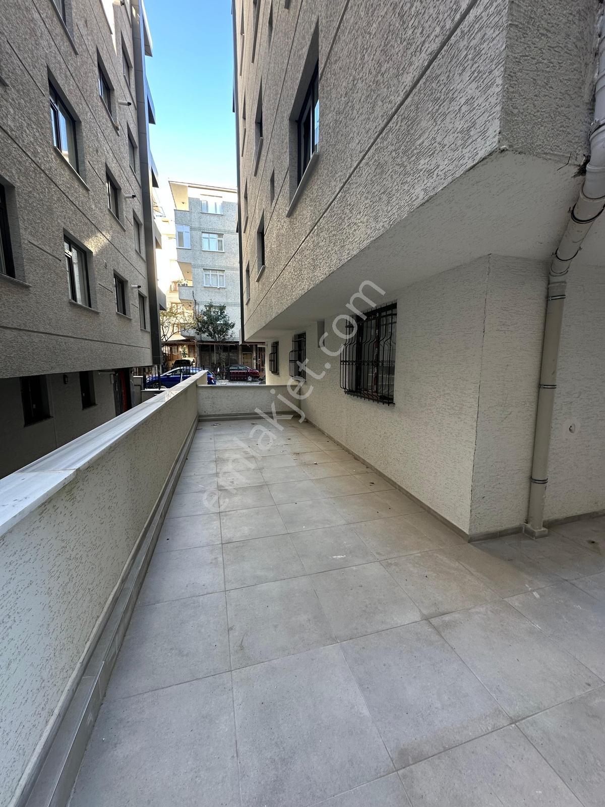 Family'den Şirinevler Otoparklı 25 M² Balkonlu Satılık 3+1 Daire — fotoğraf 20