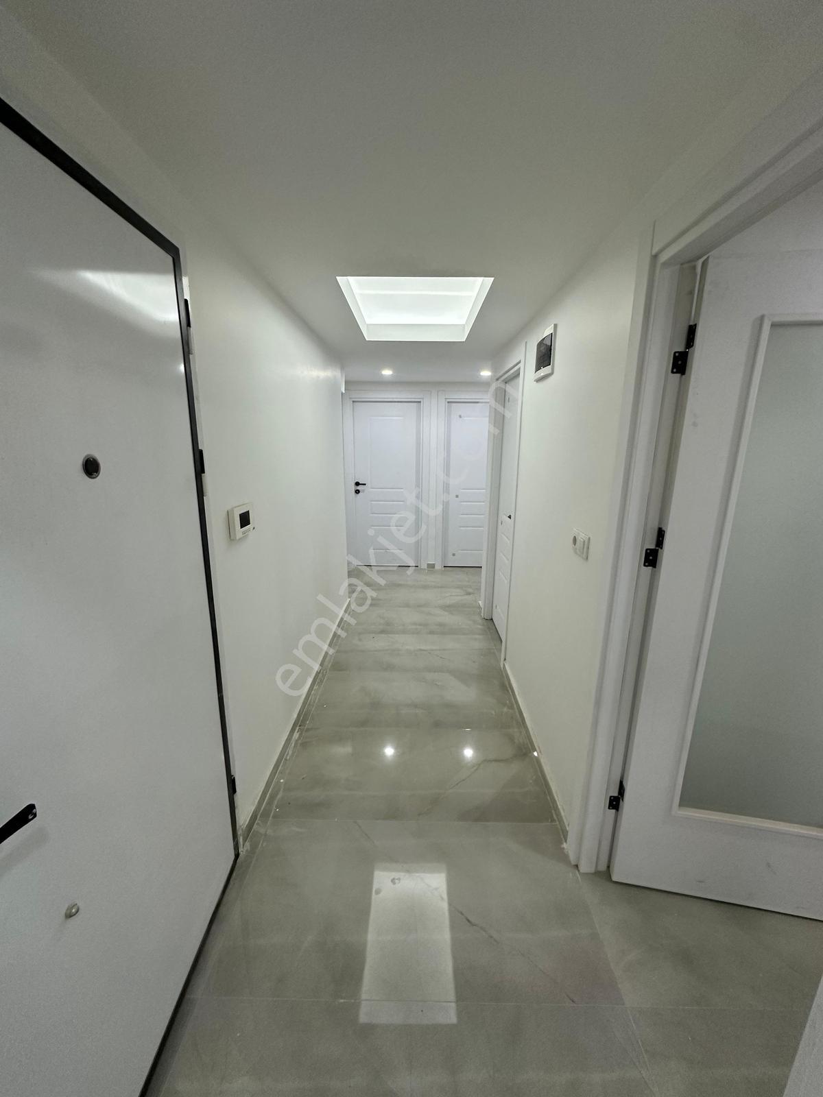 Family'den Şirinevler Otoparklı 25 M² Balkonlu Satılık 3+1 Daire — fotoğraf 22