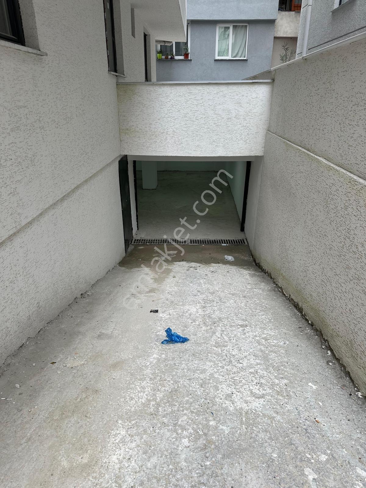 Family'den Şirinevler Otoparklı 25 M² Balkonlu Satılık 3+1 Daire — fotoğraf 26