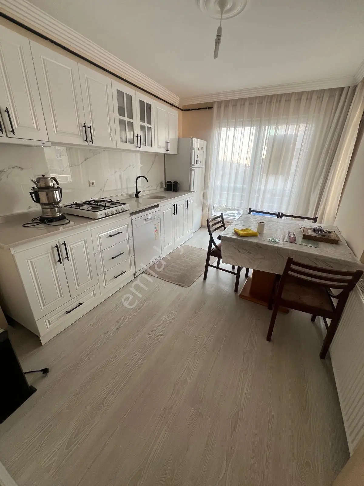Arkadaş Emlaktan Bahçelievler Mah. Bahar 1. Cadde Üzerinde Satılık Daire