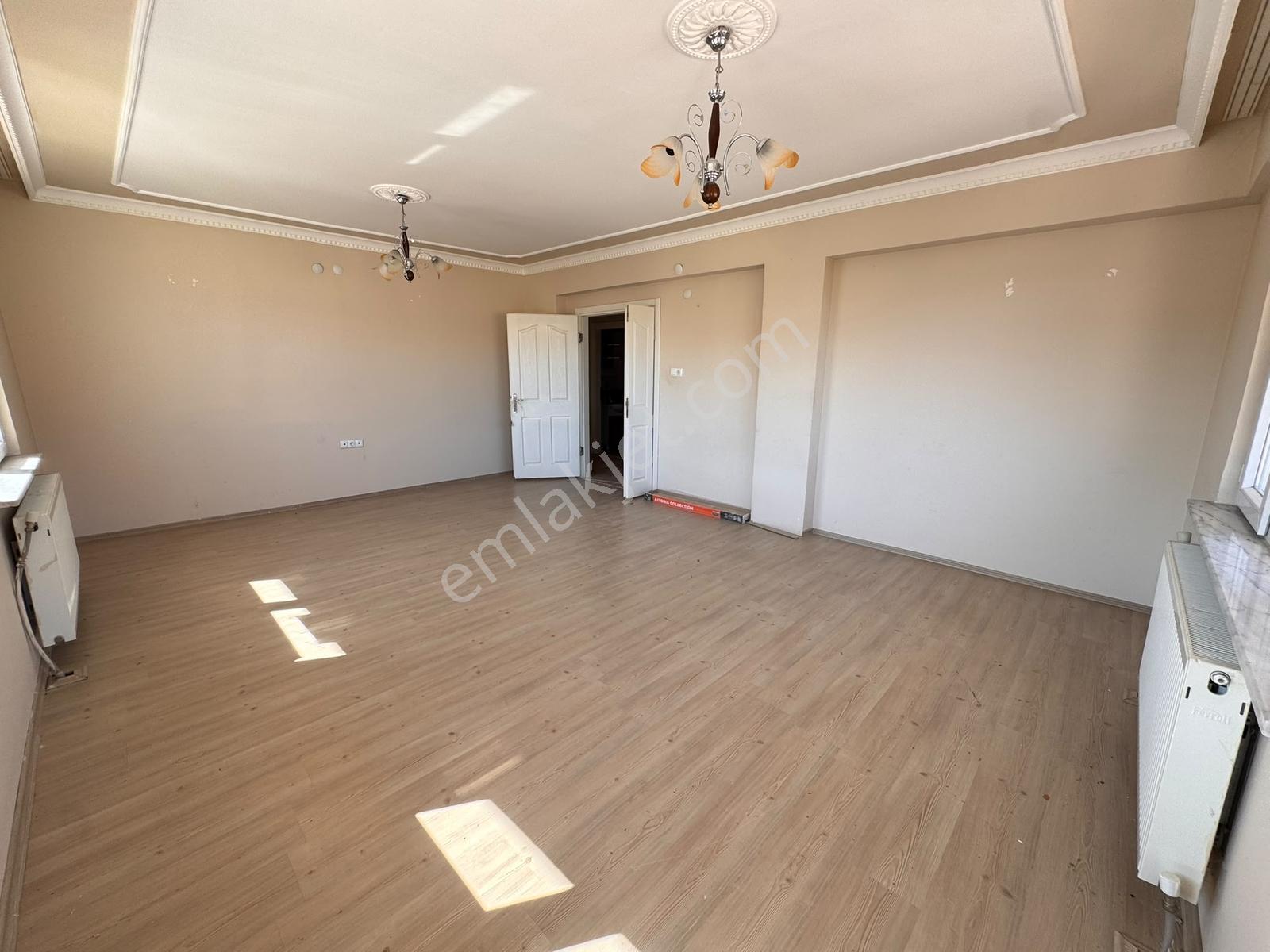 Blue Emlaktan Sporkentte 3+1 Satılık Daire — fotoğraf 3