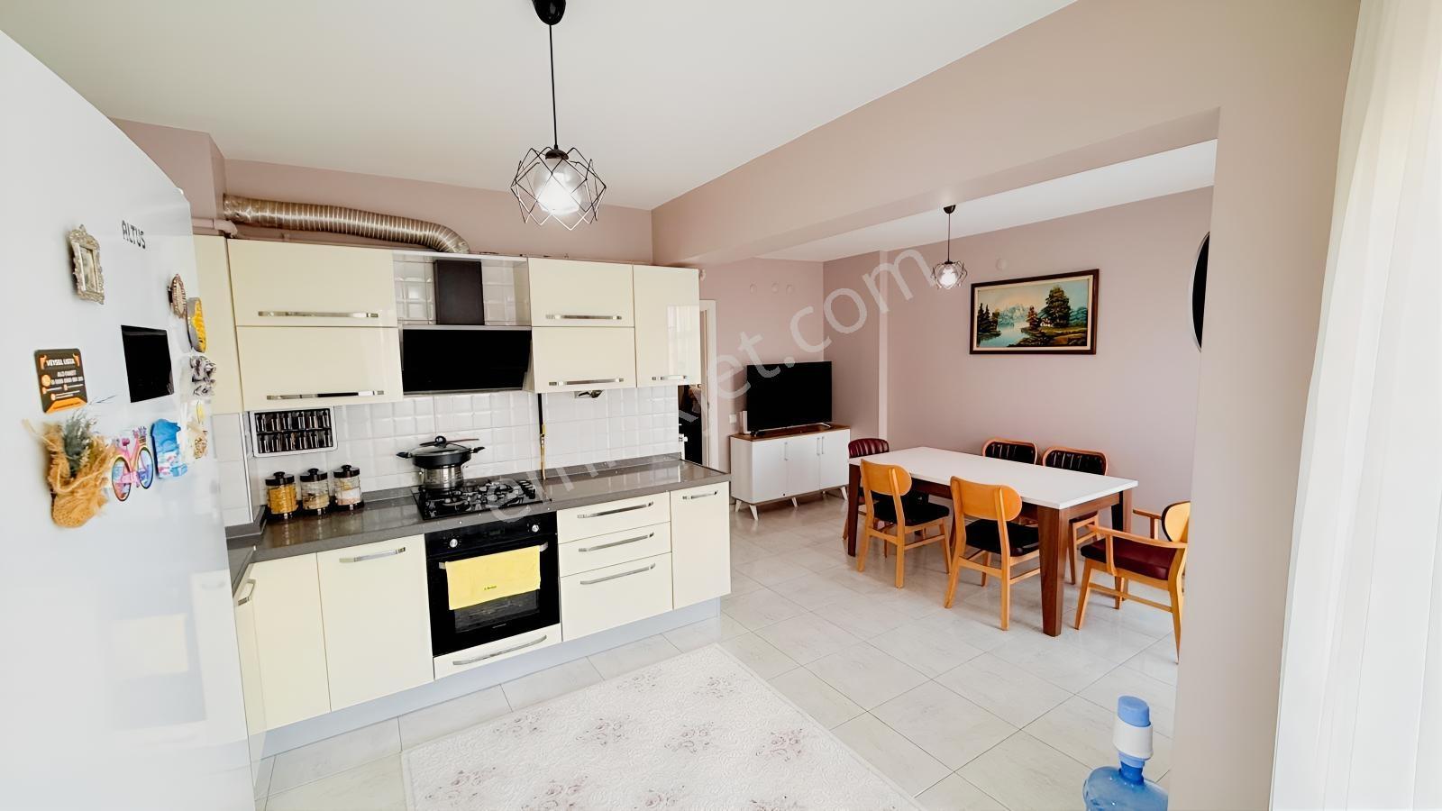 Rba Dan Kurtuluş Da Adliye Yakını 4+1 Daire — fotoğraf 3