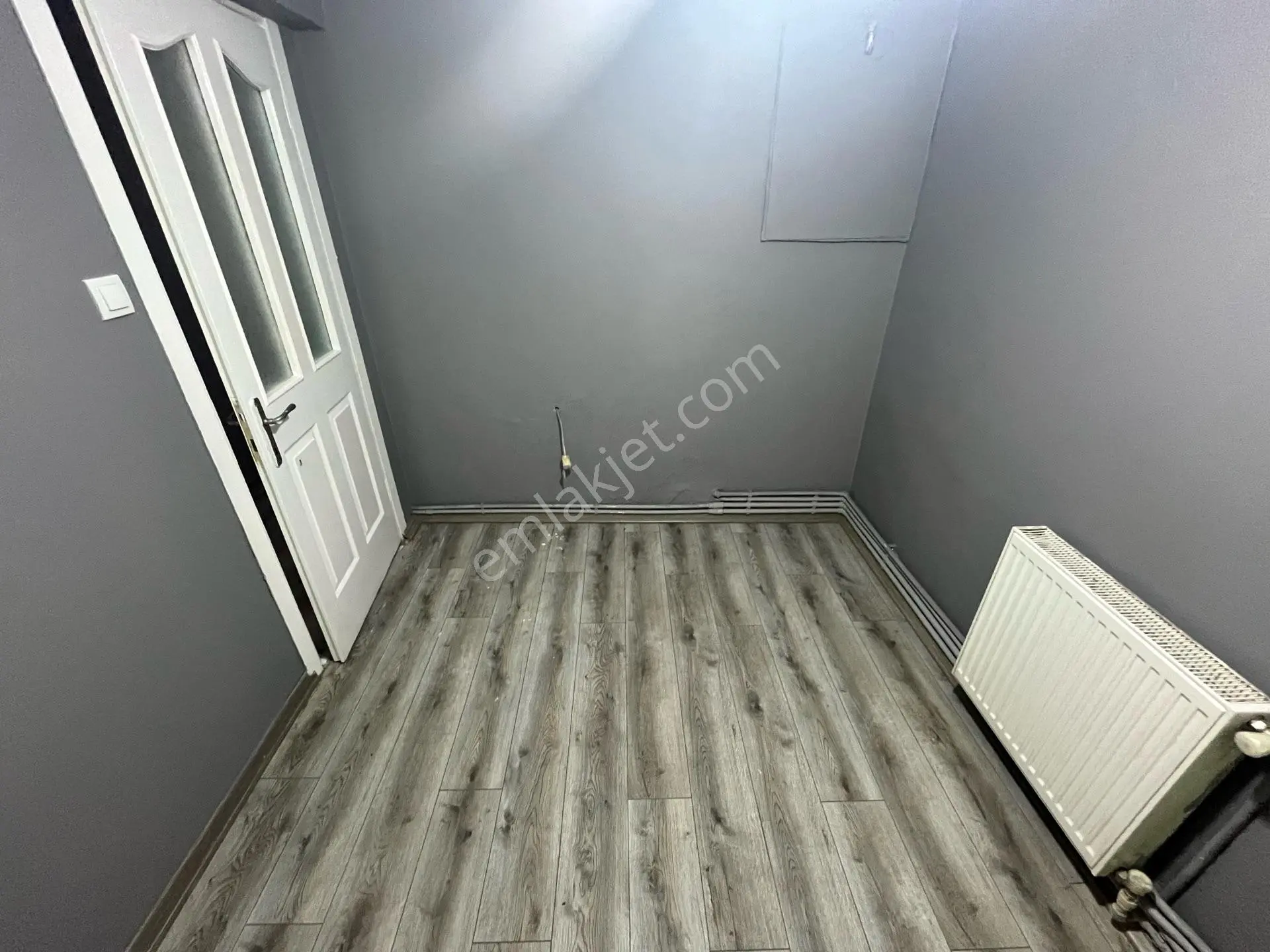 Merkezi Konumda Tadilatlı Ara Kat Asansör Otopark Satılık 3+1 — fotoğraf 15