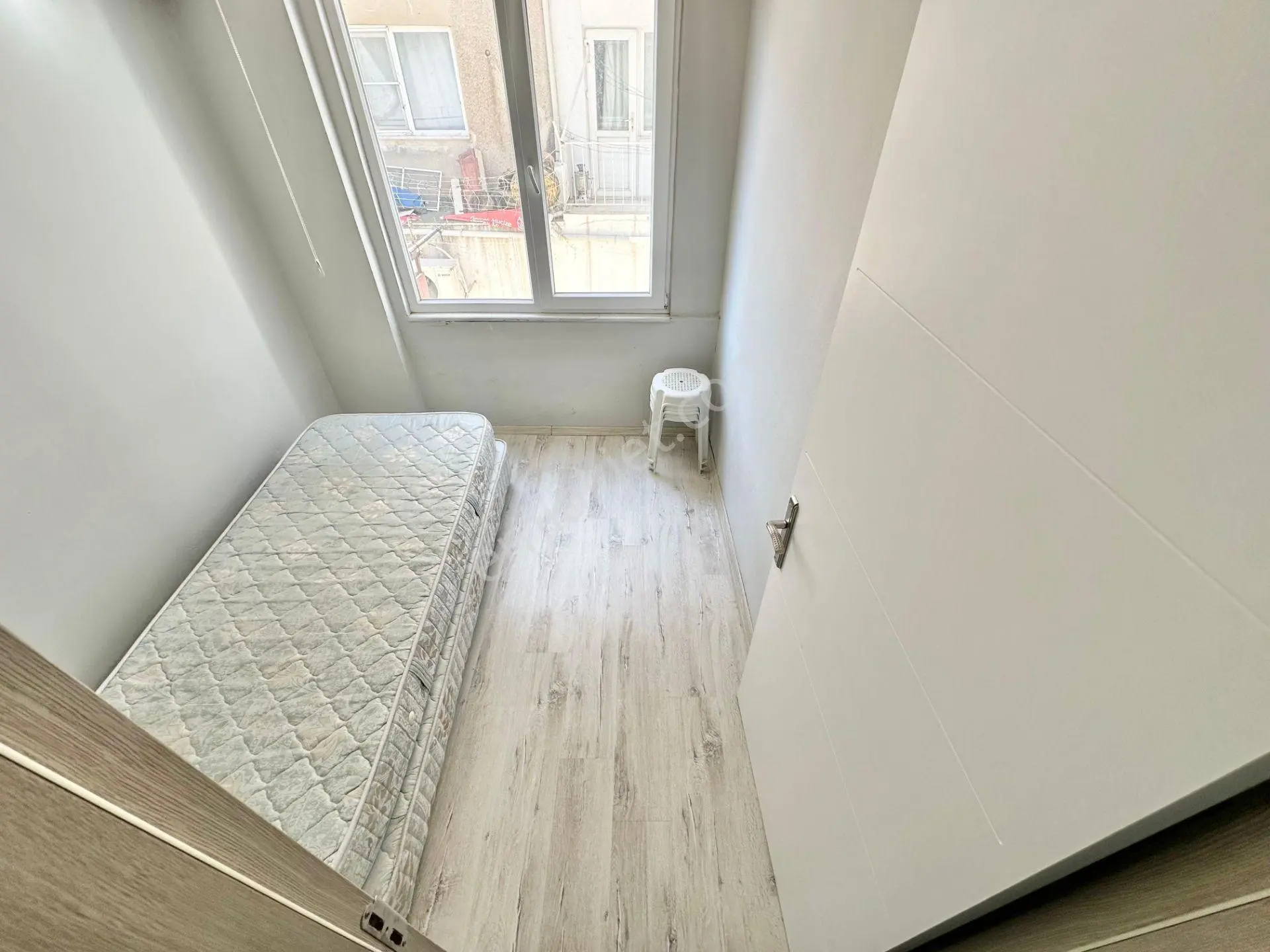 ꧁ay Emlaktan꧂akçay Merkezde Denize Sadece 200 Mt Ön Cephe Giriş Üstü Satılık 2+1 Masrafsız Daire — fotoğraf 28
