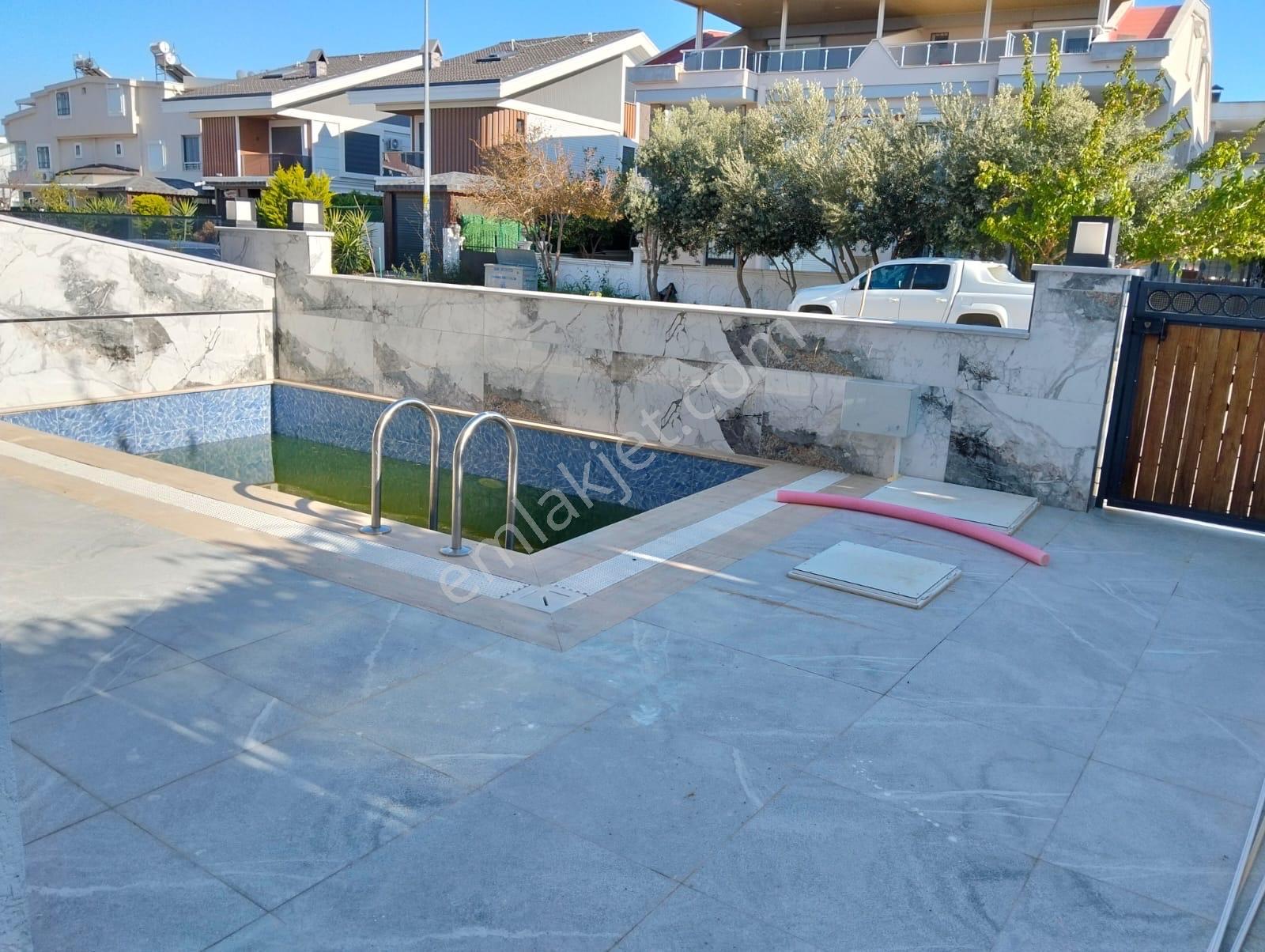 Aydın Didim Efeler Havuzlu 3+1 Satılık Villa — fotoğraf 3
