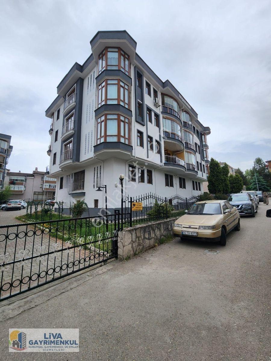 Karabük Safranbolu Emek Mahallesinde Merkezi Konumda Satılık 4+1 Daire — fotoğraf 3