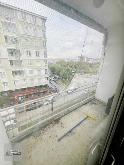 Yazı Çarşının Kalbinde | Cadde Cepheli | Yenilenmiş 3+1 — fotoğraf 3