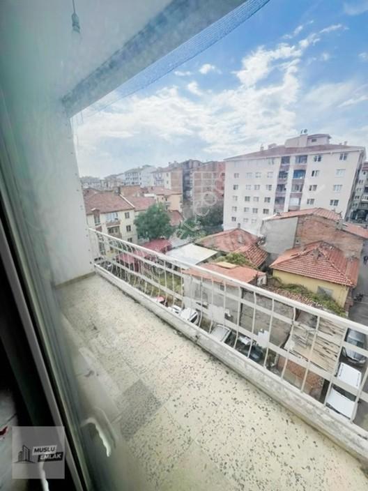 Yazı Çarşının Kalbinde | Cadde Cepheli | Yenilenmiş 3+1 — fotoğraf 11