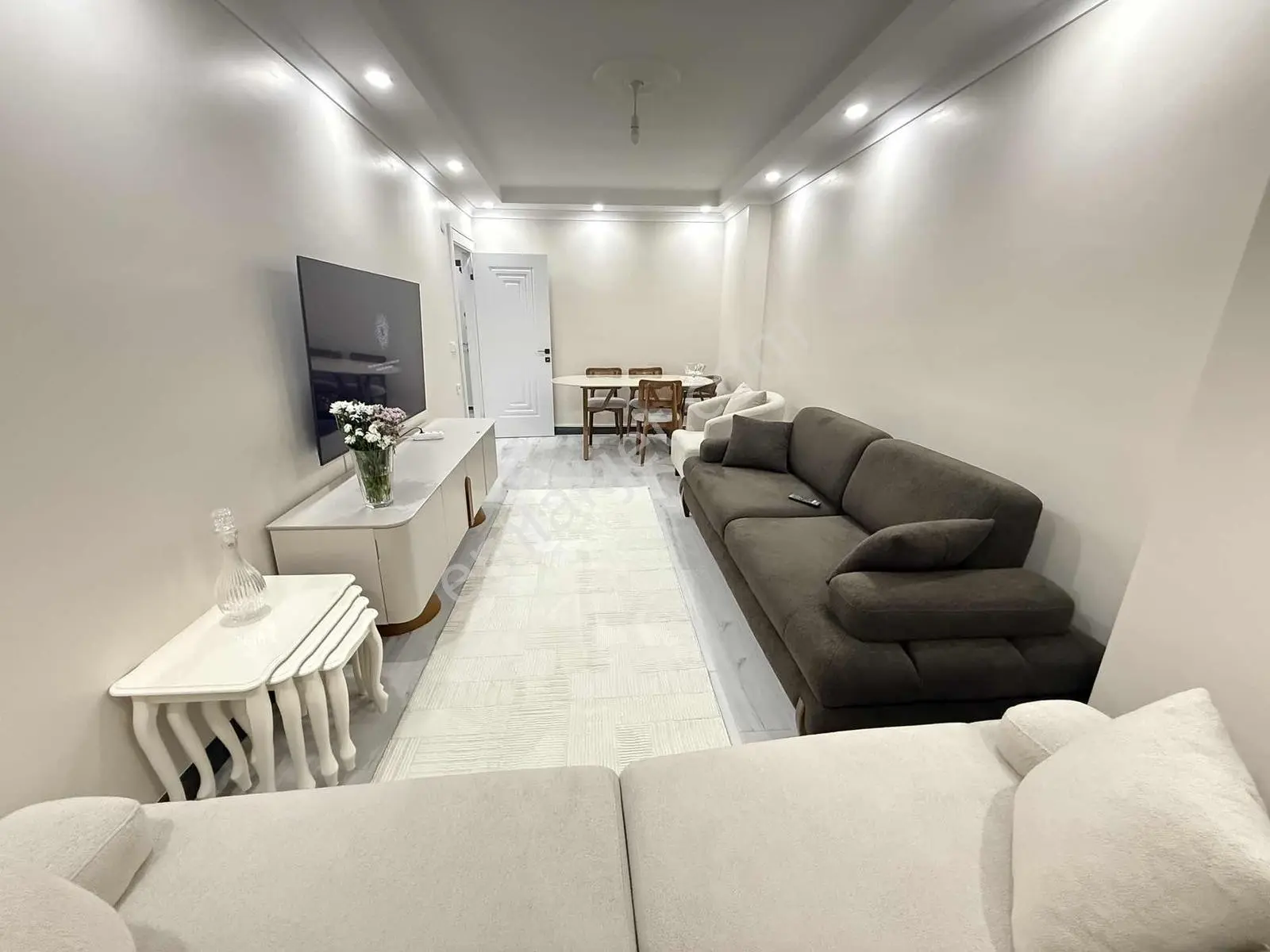 Mercan Emlaktan Kapalı Otoparklı Asansörlü Sitede 2+1 Sıfır — fotoğraf 18