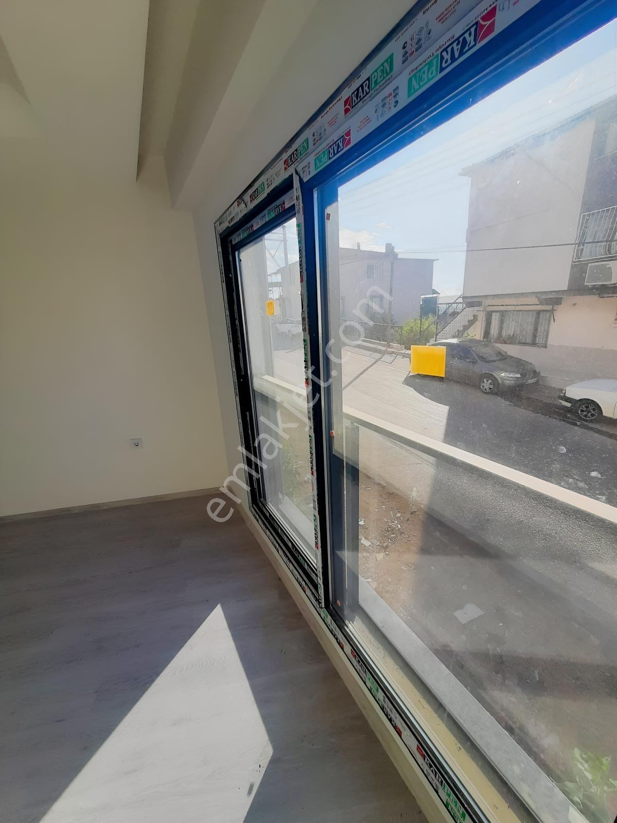 Çiğli Güzeltepe'de Sıfır 1+1 Satılık Daire — fotoğraf 11