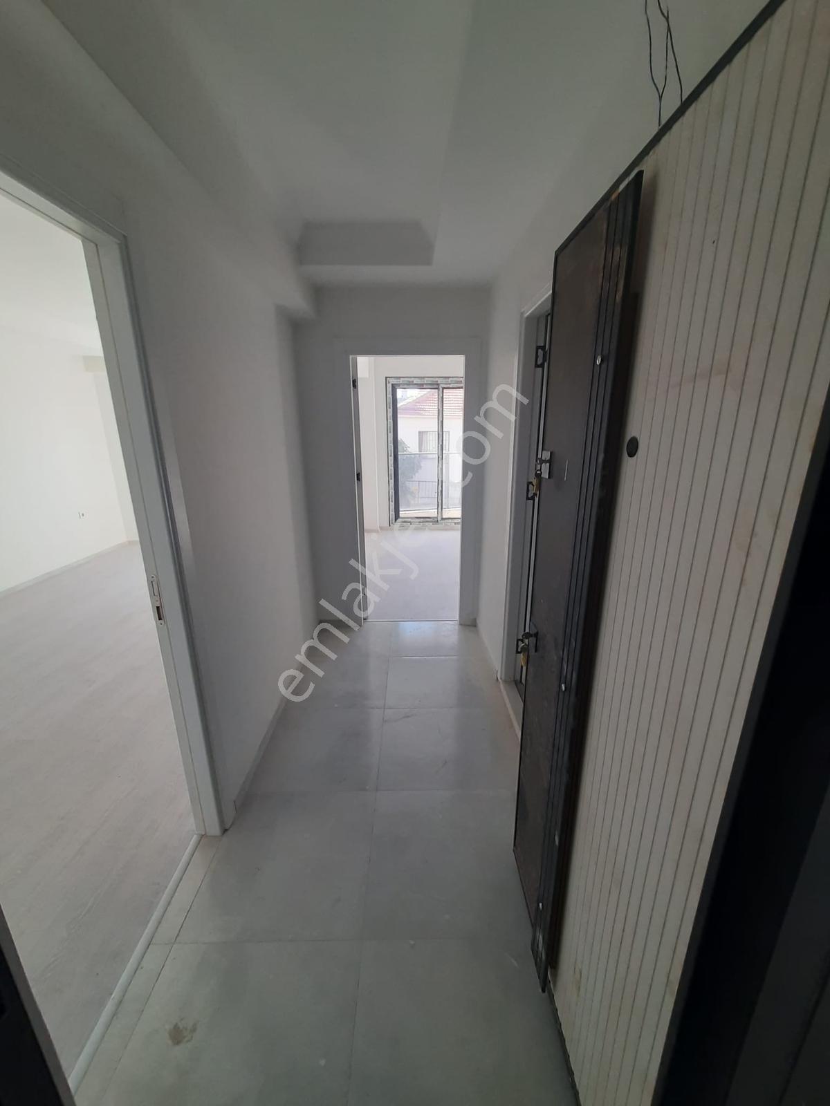 Çiğli Güzeltepe'de Sıfır 1+1 Satılık Daire — fotoğraf 14